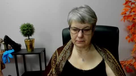 Snapshot of iris_xdesire chatting on 11, 3, 2025 I R I S online show from 11, 3, 2025