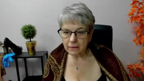 Snapshot of iris_xdesire chatting on 11, 3, 2025 I R I S online show from 11, 3, 2025
