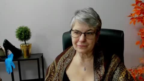 Snapshot of iris_xdesire chatting on 12, 3, 2025 I R I S online show from 12, 3, 2025