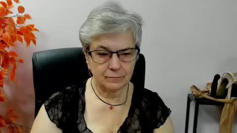 Snapshot of iris_xdesire chatting on 29, 9, 2025 I R I S online show from 29, 9, 2025