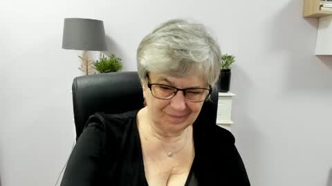 I R I S online show from 6, 5, 2026