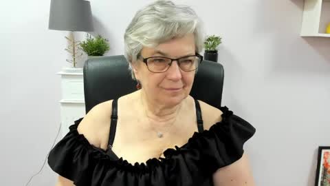 I R I S online show from 8, 5, 2026
