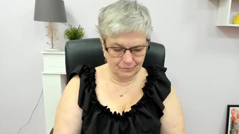I R I S online show from 11, 5, 2026