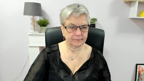 I R I S online show from 13, 5, 2026