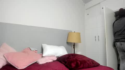 iris blomm online show from 24, 3, 2026