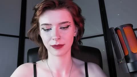 Miss Iris Fansly Miss Iris new inst.  online show from 22, 1, 2025