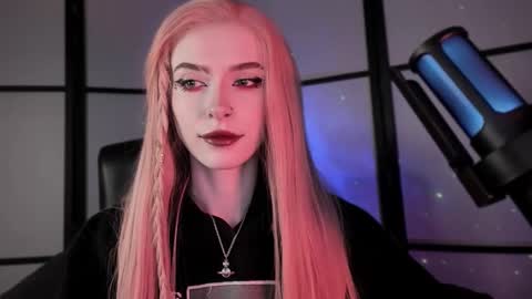 Miss Iris Fansly Miss Iris new inst.  online show from 9, 2, 2025