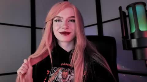 Miss Iris Fansly Miss Iris new inst.  online show from 21, 2, 2025