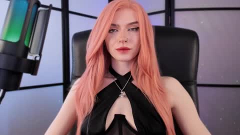 Miss Iris Fansly Miss Iris new inst.  online show from 28, 2, 2025