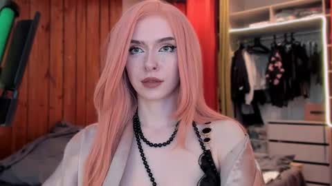 Miss Iris Fansly Miss Iris new inst.  online show from 9, 3, 2025