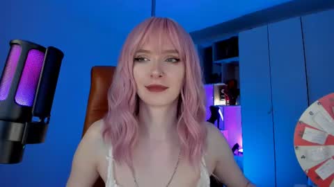 Snapshot of irisice chatting on 13, 7, 2026 Miss Iris Fansly Miss Iris new inst. online show from 13, 7, 2026
