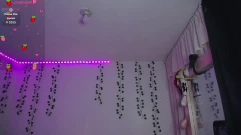 Snapshot of iriss_sky chatting on 6, 2, 2026 Iris online show from 6, 2, 2026