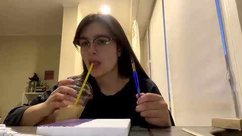 Snapshot of irisss31 chatting on 5, 4, 2026 irisss31 online show from 5, 4, 2026