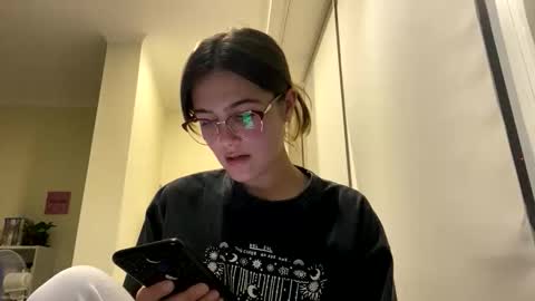 Snapshot of irisss31 chatting on 26, 5, 2026 irisss31 online show from 26, 5, 2026