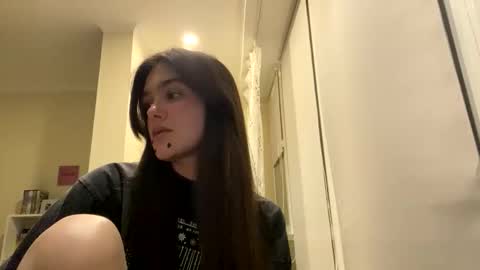 Snapshot of irisss31 chatting on 1, 6, 2026 irisss31 online show from 1, 6, 2026