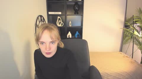 Snapshot of irmaronn chatting on 19, 4, 2026 Irma online show from 19, 4, 2026