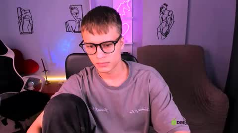 Snapshot of iron_fang1 chatting on 9, 10, 2025 iron online show from 9, 10, 2025