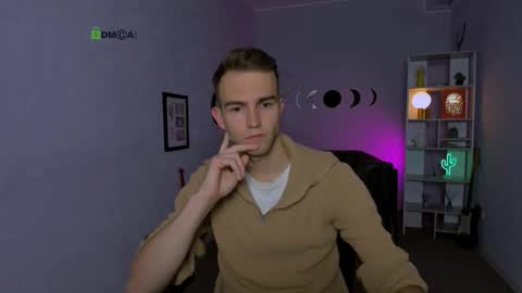 Snapshot of iron_fang1 chatting on 15, 10, 2025 iron online show from 15, 10, 2025