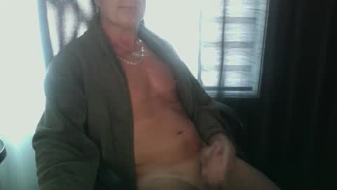 Snapshot of ironout007 chatting on 19, 10, 2025 ironout007 online show from 19, 10, 2025