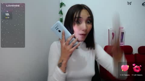 Snapshot of isa_bella___ chatting on 8, 1, 2025 Isa online show from 8, 1, 2025