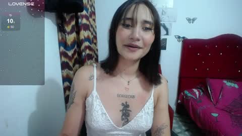 Snapshot of isa_bella___ chatting on 10, 1, 2025 Isa online show from 10, 1, 2025