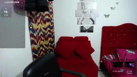 Snapshot of isa_bella___ chatting on 11, 1, 2025 Isa online show from 11, 1, 2025