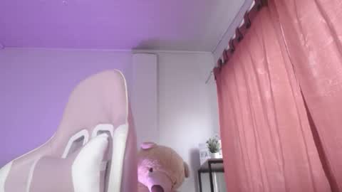 Isabella  online show from 2, 12, 2025