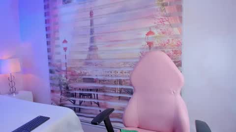    online show from 4, 10, 2025