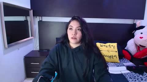 Snapshot of isa_reel chatting on 1, 2, 2025 ISA online show from 1, 2, 2025