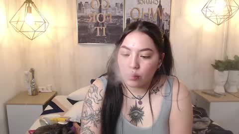 Snapshot of isa_reel chatting on 4, 2, 2025 ISA online show from 4, 2, 2025