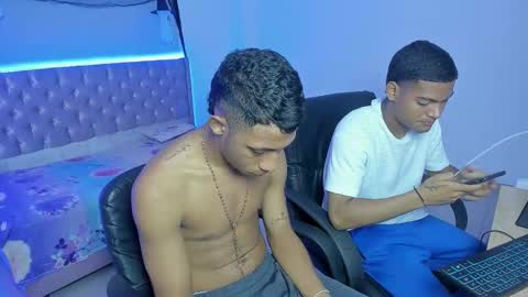 Snapshot of isaac_master77 chatting on 18, 11, 2025 isaac_master77 online show from 18, 11, 2025