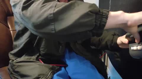 isaac online show from 27, 12, 2024