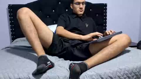 Snapshot of isaac_winter_ chatting on 2, 10, 2025 Isaac online show from 2, 10, 2025
