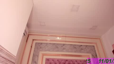 Snapshot of isabel_escorcia chatting on 11, 1, 2025 Isabel online show from 11, 1, 2025