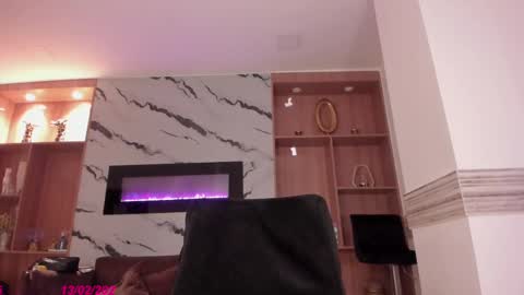 Snapshot of isabel_escorcia chatting on 13, 2, 2025 Isabel online show from 13, 2, 2025