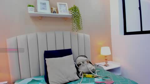 isabel_palmer online show from 24, 6, 2026