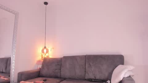 Snapshot of isabela_franco_ chatting on 6, 10, 2025 Isabela online show from 6, 10, 2025