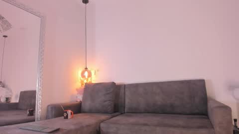 Snapshot of isabela_franco_ chatting on 14, 10, 2025 Isabela online show from 14, 10, 2025