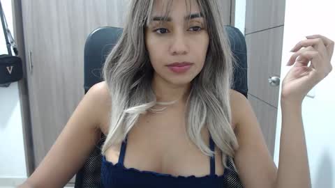Snapshot of isabela_oh chatting on 13, 2, 2025 Isabela online show from 13, 2, 2025