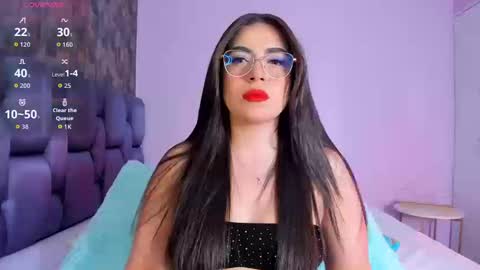 Snapshot of isabelaangell chatting on 20, 9, 2025 Isabela Angell online show from 20, 9, 2025