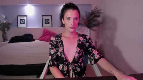 IsabelFernandez online show from 27, 9, 2025