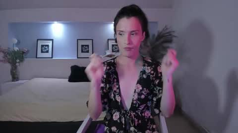 IsabelFernandez online show from 28, 9, 2025