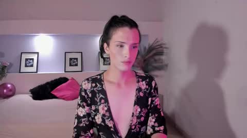 IsabelFernandez online show from 30, 9, 2025