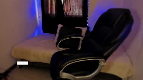 isabella online show from 2, 10, 2025