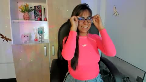 Isabella22 1 online show from 19, 2, 2025