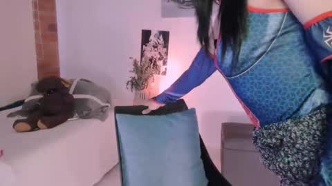 Snapshot of isabella525 chatting on 13, 10, 2025 Isabella online show from 13, 10, 2025