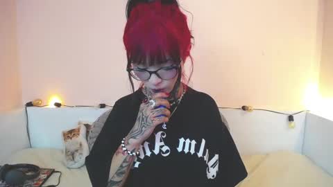 Snapshot of isabella__dark chatting on 2, 12, 2024 online show from 2, 12, 2024