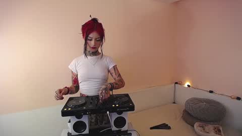 Snapshot of isabella__dark chatting on 20, 12, 2024 online show from 20, 12, 2024