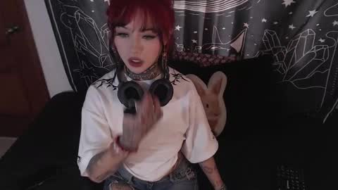 Snapshot of isabella__dark chatting on 27, 12, 2024 online show from 27, 12, 2024