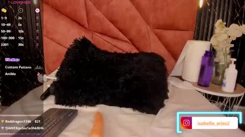 Isabella Arias online show from 28, 2, 2025